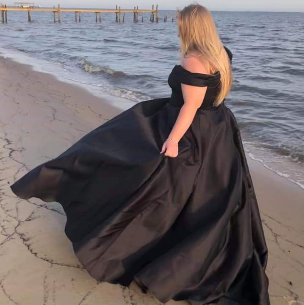 Prom Dress - Picture 3 of 13